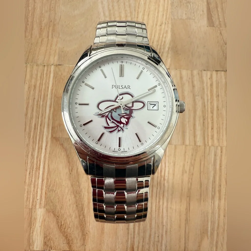 Pulsar mens eastern Kentucky colonels stainless steel watch NEW BATTERY